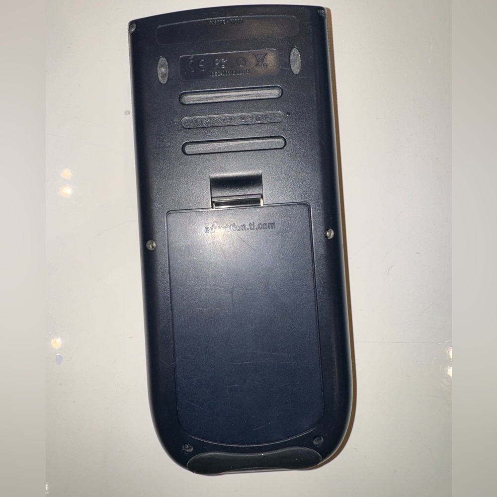 🛍️Texas Instruments TI-84 Plus Graphing Calculator - Black and Silver - Picture 4 of 13